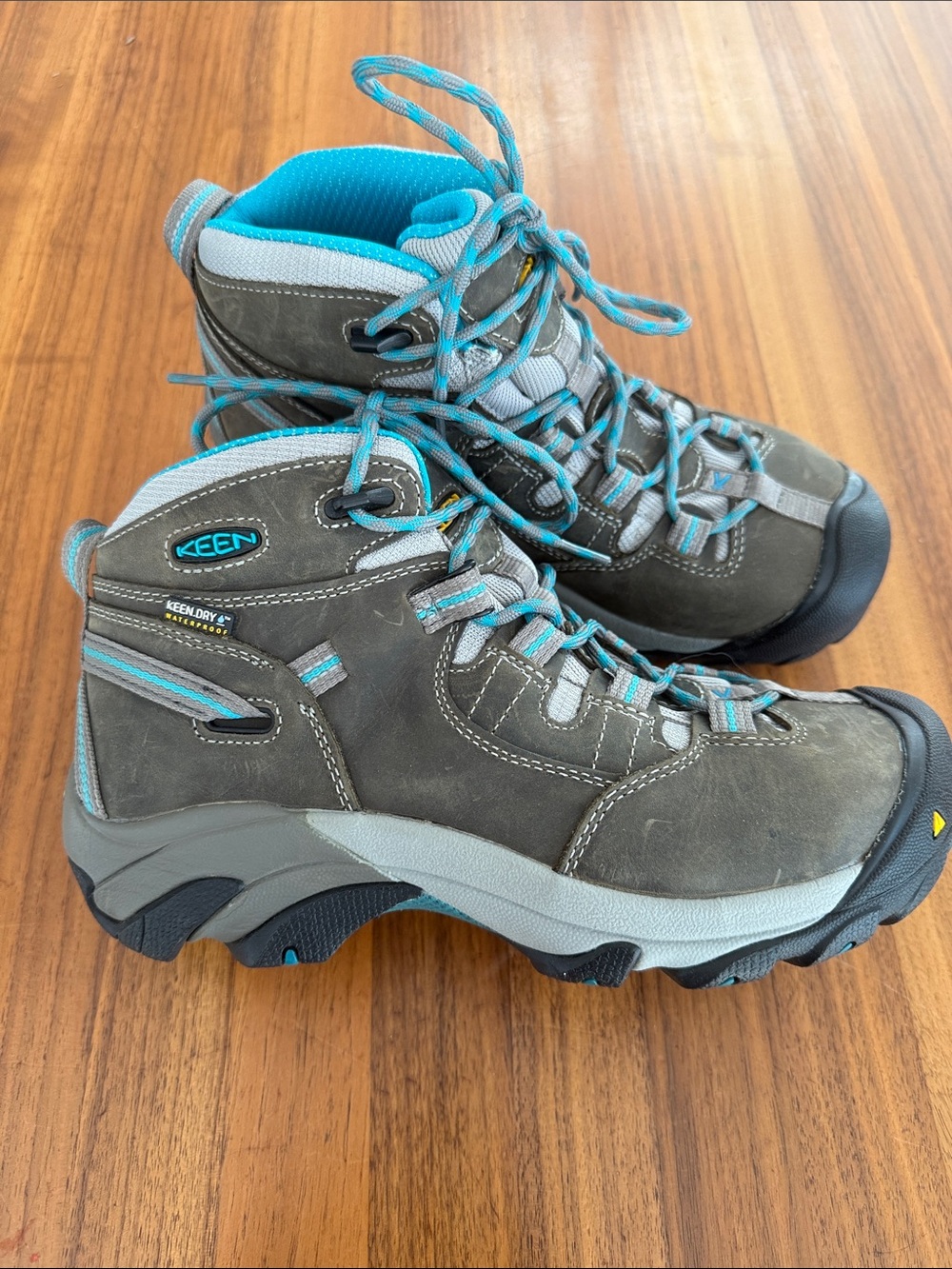 KEEN Utility Women's Detroit XT Mid Steel Toe Waterproof Work Boot Brown Sz 8